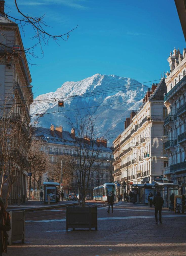 L'Etoile Grenobloise Lejlighed Grenoble Eksteriør billede